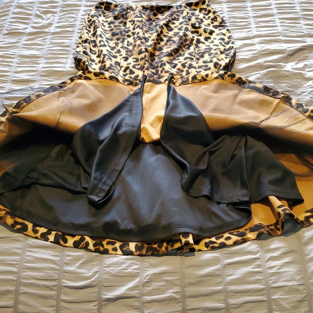 MABLE  brand women’s Leopard Print Fish tail Skirt Size M like new - Picture 6 of 9